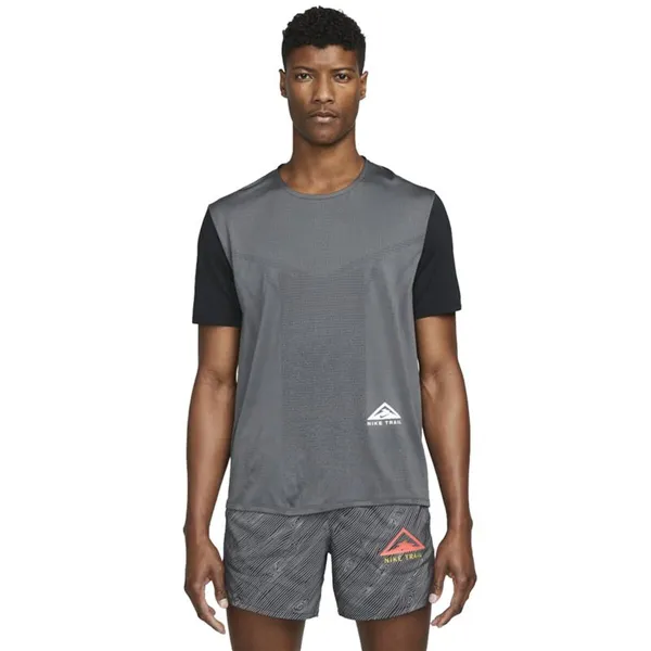 Men’s Short Sleeve T-Shirt Nike Dri-FIT Rise 365 Dark grey