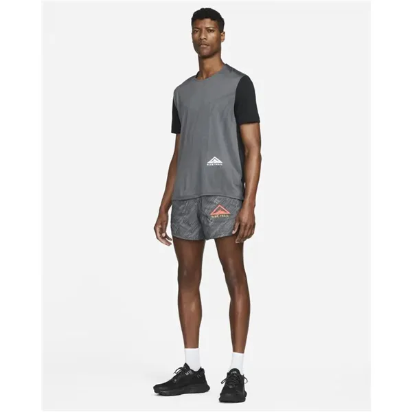 Men’s Short Sleeve T-Shirt Nike Dri-FIT Rise 365 Dark grey