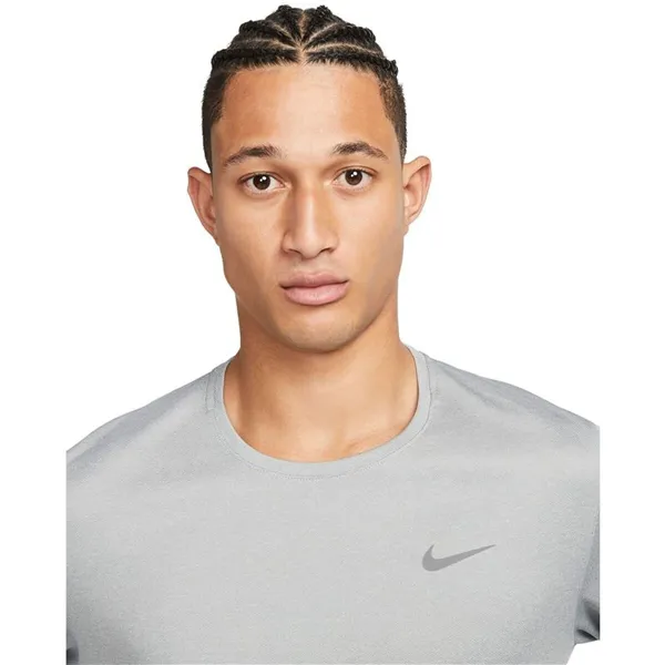 Men’s Long Sleeve T-Shirt Nike Dri-Fit Uv Miler Long-Sl Grey