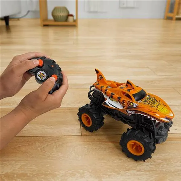 Remote-Controlled Car Mattel 1:24