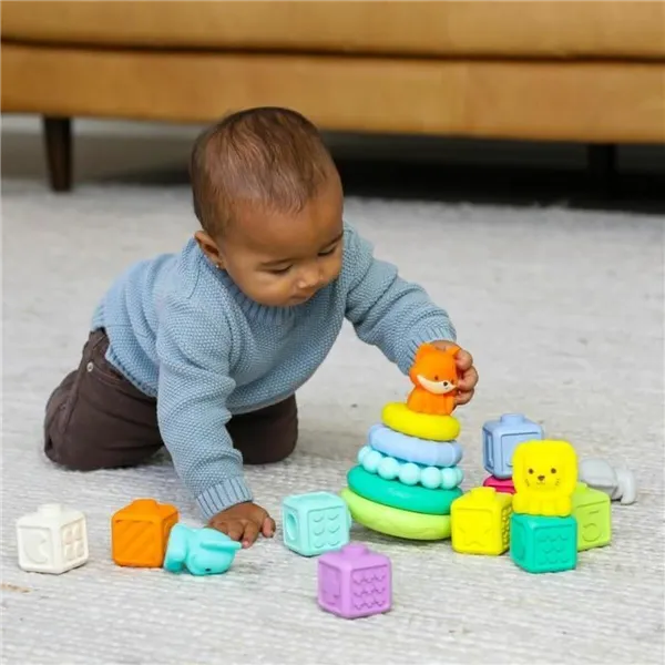 Fluffy toy Infantino