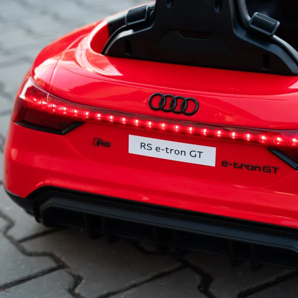 Pikkuauto akulla Audi sähköauto lapsille lelu ajettava kaukosäätimellä Springos KC0013